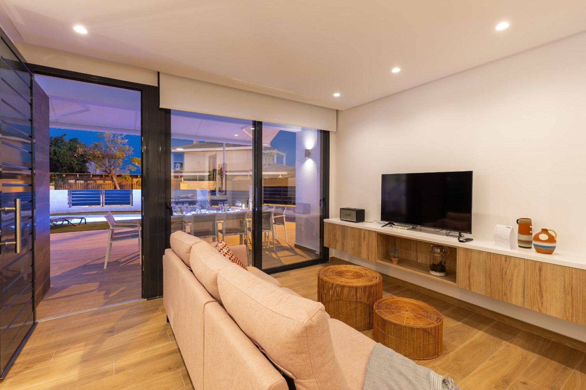 Fidalsa 5 Stars Premium Villa El Campello Bagian luar foto